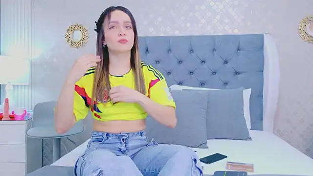 ZoeWilliis online show from June 23, 2026, 11:08 am