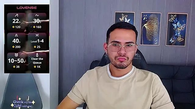 Arontrey21 online show from September 23, 2025, 12:50 am