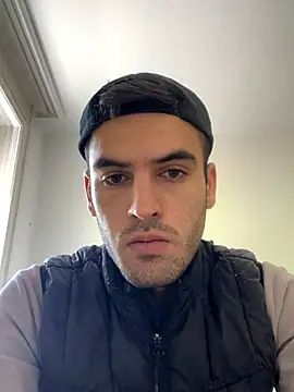 Snapshot of dino2603 chatting on October 31, 2025, 10:34 am dino2603 online show from October 31, 2025, 10:34 am