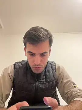 Snapshot of dino2603 chatting on November 5, 2025, 10:13 pm dino2603 online show from November 5, 2025, 10:13 pm