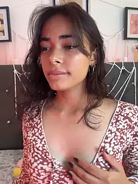 Snapshot of Im_Lyan chatting on October 17, 2025, 3:47 pm Im Lyan online show from October 17, 2025, 3:47 pm