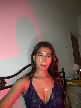 STRIP GLOW online show from May 7, 2026, 12:48 am