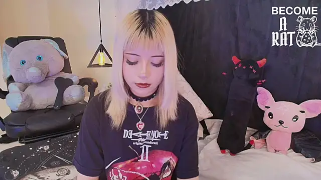 Snapshot of IvyBelle_ chatting on June 26, 2026, 11:27 am IvyBelle online show from June 26, 2026, 11:27 am