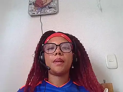 gigi1326 online show from July 7, 2026, 7:50 pm