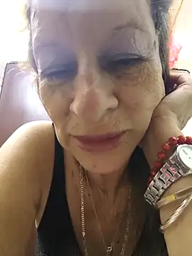 Snapshot of MaryLunne chatting on November 29, 2025, 12:33 am MaryLunne online show from November 29, 2025, 12:33 am