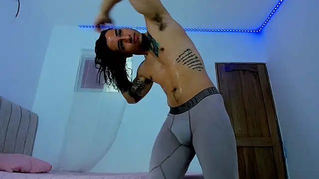 Snapshot of magic_mike_26 chatting on November 2, 2025, 12:54 pm magic mike 26 online show from November 2, 2025, 12:54 pm