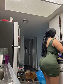 latina curvy22 online show from February 27, 2026, 10:42 pm