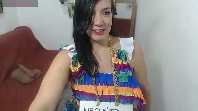 Snapshot of danna_zuluaga chatting on October 17, 2025, 12:29 pm danna zuluaga online show from October 17, 2025, 12:29 pm