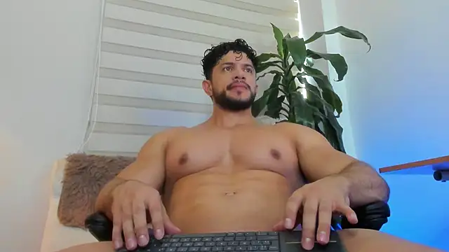 Snapshot of Erick_Thompsonx chatting on July 18, 2026, 7:33 pm Erick Thompsonx online show from July 18, 2026, 7:33 pm