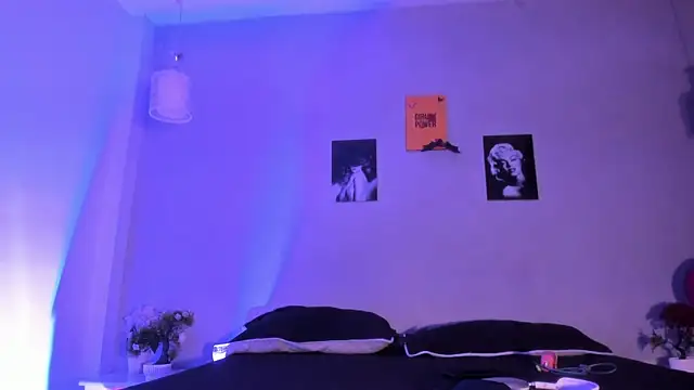 Snapshot of criss_zuri chatting on June 10, 2026, 1:12 pm criss zuri online show from June 10, 2026, 1:12 pm