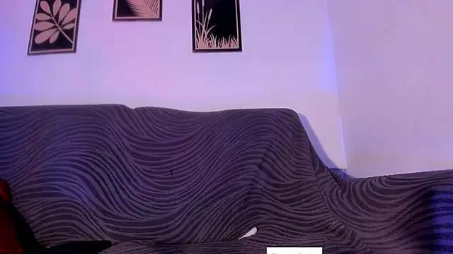Snapshot of criss_zuri chatting on May 11, 2026, 4:04 pm criss zuri online show from May 11, 2026, 4:04 pm