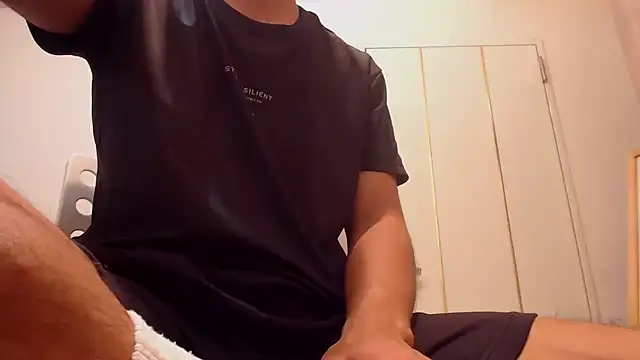 Snapshot of black_xun chatting on March 20, 2026, 8:15 am black xun online show from March 20, 2026, 8:15 am