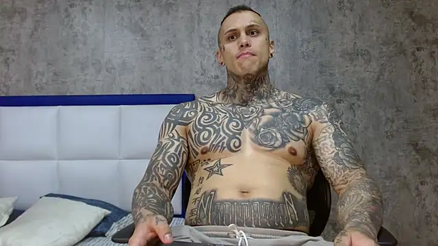 aaron flex online show from September 27, 2025, 1:28 pm