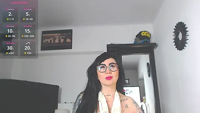 Vicky hotmilf online show from April 22, 2026, 8:32 am