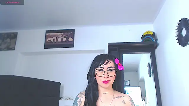 Vicky hotmilf online show from June 25, 2026, 11:04 am