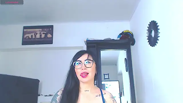 Vicky hotmilf online show from July 30, 2026, 8:35 am