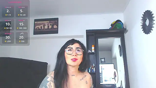 Snapshot of Vicky_hotmilf chatting on May 11, 2026, 7:54 am Vicky hotmilf online show from May 11, 2026, 7:54 am