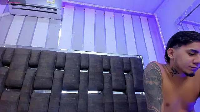 Snapshot of BriannaBBW chatting on March 5, 2026, 5:04 am BriannaBBW online show from March 5, 2026, 5:04 am