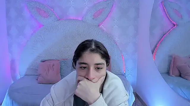 Gaby louse online show from March 27, 2026, 7:37 pm