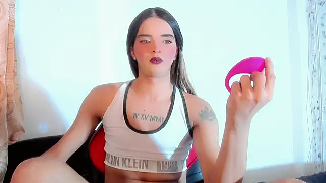 Snapshot of MIA_HOT23CM_S7S chatting on October 19, 2025, 12:19 pm MIA HOT23CM S7S online show from October 19, 2025, 12:19 pm