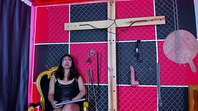 Snapshot of Mr_Alejandra_bdsm chatting on October 13, 2025, 7:37 pm Mr Alejandra bdsm online show from October 13, 2025, 7:37 pm