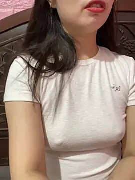 Snapshot of Thu_yaha chatting on July 11, 2026, 6:13 am Thu yaha online show from July 11, 2026, 6:13 am