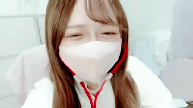 Snapshot of Hanachan_Gcup_ chatting on September 9, 2025, 1:42 pm Hanachan Gcup  online show from September 9, 2025, 1:42 pm