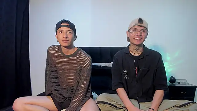 Snapshot of mhatias_ chatting on October 30, 2025, 7:50 am mhatias online show from October 30, 2025, 7:50 am