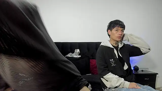 Snapshot of mhatias_ chatting on October 28, 2025, 2:34 am mhatias online show from October 28, 2025, 2:34 am