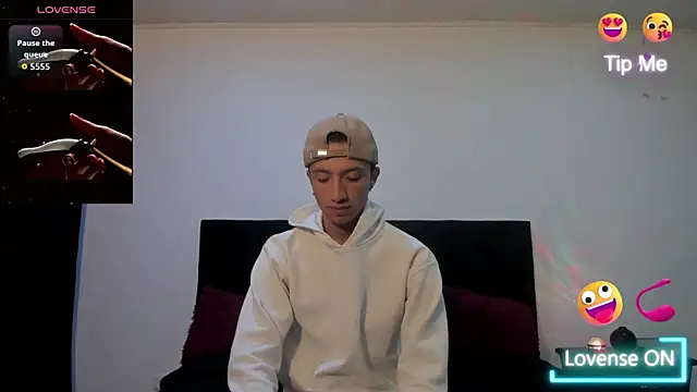 Snapshot of mhatias_ chatting on November 27, 2025, 5:52 am mhatias online show from November 27, 2025, 5:52 am