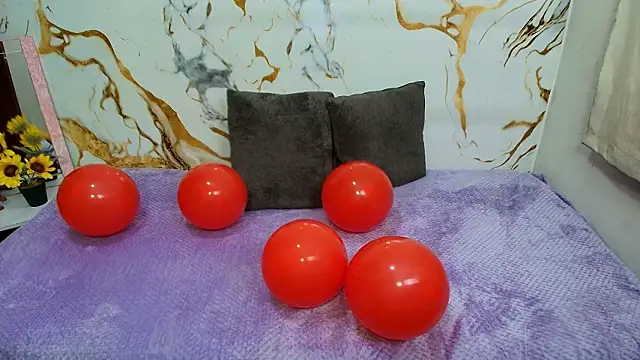 EmilyCoy  online show from February 15, 2026, 3:29 am