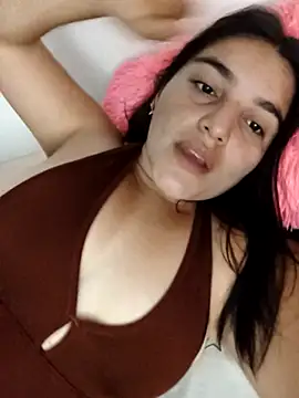 Snapshot of chloe_90 chatting on October 8, 2025, 11:49 pm chloe 90 online show from October 8, 2025, 11:49 pm