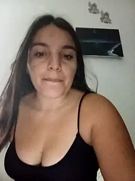 Snapshot of chloe_90 chatting on October 23, 2025, 12:20 am chloe 90 online show from October 23, 2025, 12:20 am