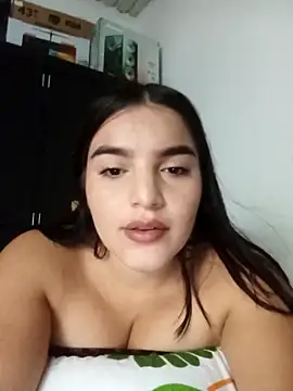 Snapshot of chloe_90 chatting on October 16, 2025, 11:57 pm chloe 90 online show from October 16, 2025, 11:57 pm