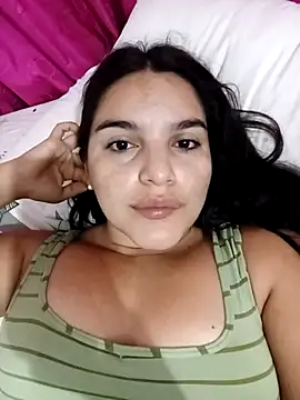 Snapshot of chloe_90 chatting on November 7, 2025, 11:52 pm chloe 90 online show from November 7, 2025, 11:52 pm