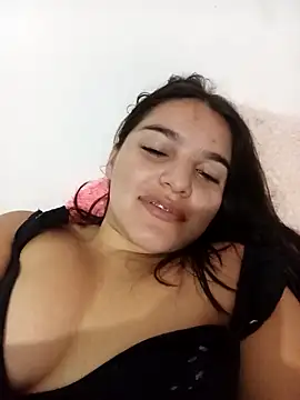 Snapshot of chloe_90 chatting on November 27, 2025, 11:38 pm chloe 90 online show from November 27, 2025, 11:38 pm