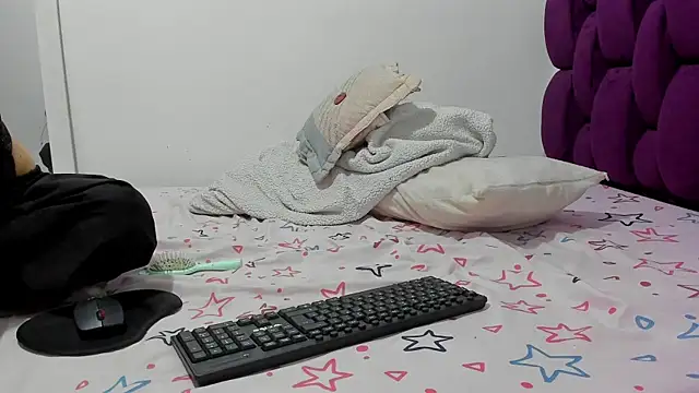 berenicelV online show from November 29, 2025, 4:40 pm