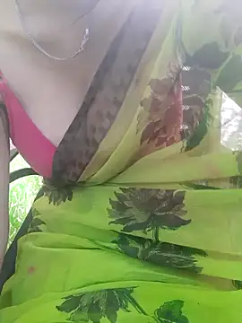 Snapshot of Sexy_Mal89 chatting on November 7, 2025, 7:35 am Sexy Mal89 online show from November 7, 2025, 7:35 am