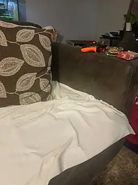 GladsomeLark online show from March 19, 2026, 1:11 pm