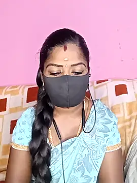 Snapshot of tamilammukuttyy chatting on November 26, 2025, 2:44 am tamilammukuttyy online show from November 26, 2025, 2:44 am