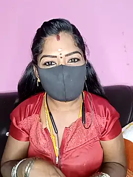 Snapshot of tamilammukuttyy chatting on November 28, 2025, 4:56 am tamilammukuttyy online show from November 28, 2025, 4:56 am