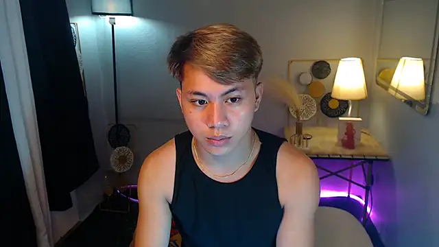 Snapshot of Urfucker_drei chatting on September 24, 2025, 8:10 am Urfucker drei online show from September 24, 2025, 8:10 am