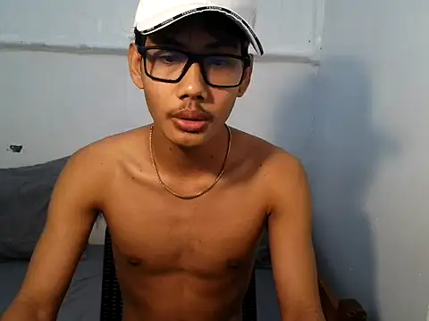 Snapshot of fucking_hot2 chatting on November 3, 2025, 11:08 pm fucking hot2 online show from November 3, 2025, 11:08 pm