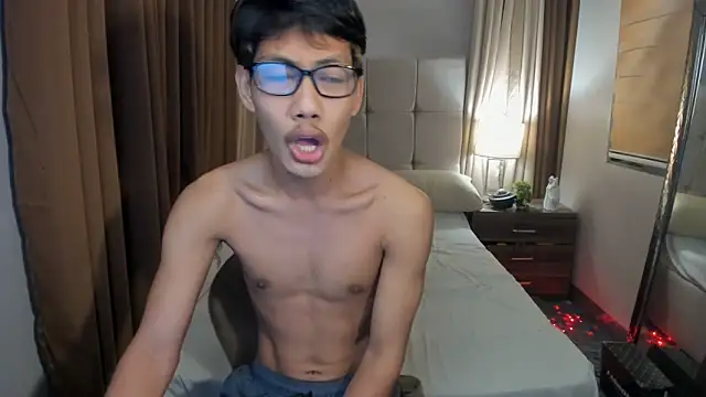 Snapshot of fucking_hot2 chatting on September 11, 2025, 10:37 am fucking hot2 online show from September 11, 2025, 10:37 am