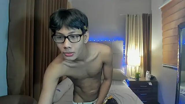 Snapshot of fucking_hot2 chatting on September 18, 2025, 6:05 am fucking hot2 online show from September 18, 2025, 6:05 am