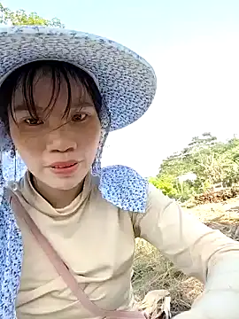 Tin tanny online show from November 29, 2025, 7:41 am