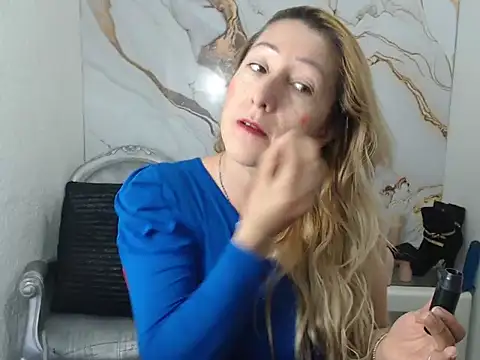 swetchrystal online show from September 21, 2025, 1:05 pm