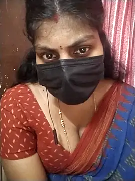 Snapshot of Nithiila chatting on November 28, 2025, 8:58 am Nithiila online show from November 28, 2025, 8:58 am