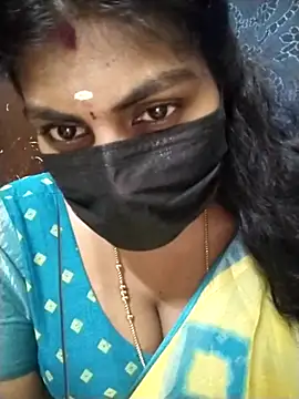 Snapshot of Nithiila chatting on November 22, 2025, 5:39 am Nithiila online show from November 22, 2025, 5:39 am