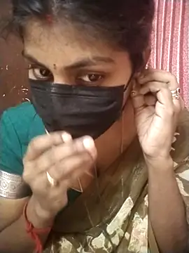 Snapshot of Nithiila chatting on November 29, 2025, 5:07 am Nithiila online show from November 29, 2025, 5:07 am